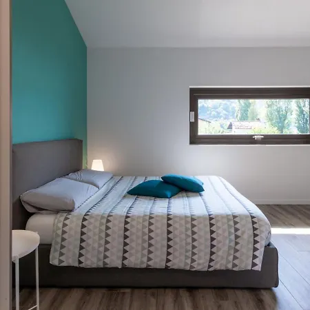 Brezza Di Lago-3 By Interhome