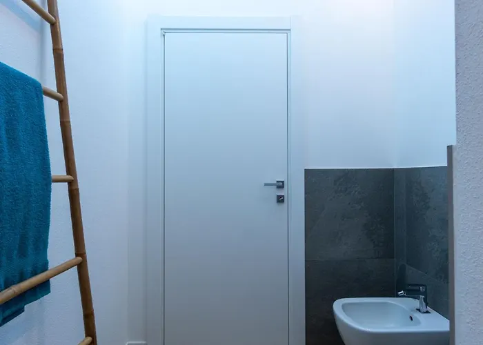 Brezza Di Lago-3 By Interhome