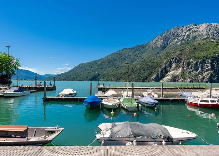 Brezza Di Lago-3 By Interhome